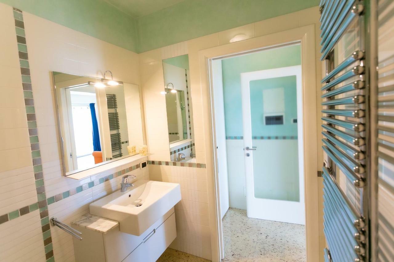 Le Murrine Frontemare Apartment Seaview Sottomarina Bagian luar foto
