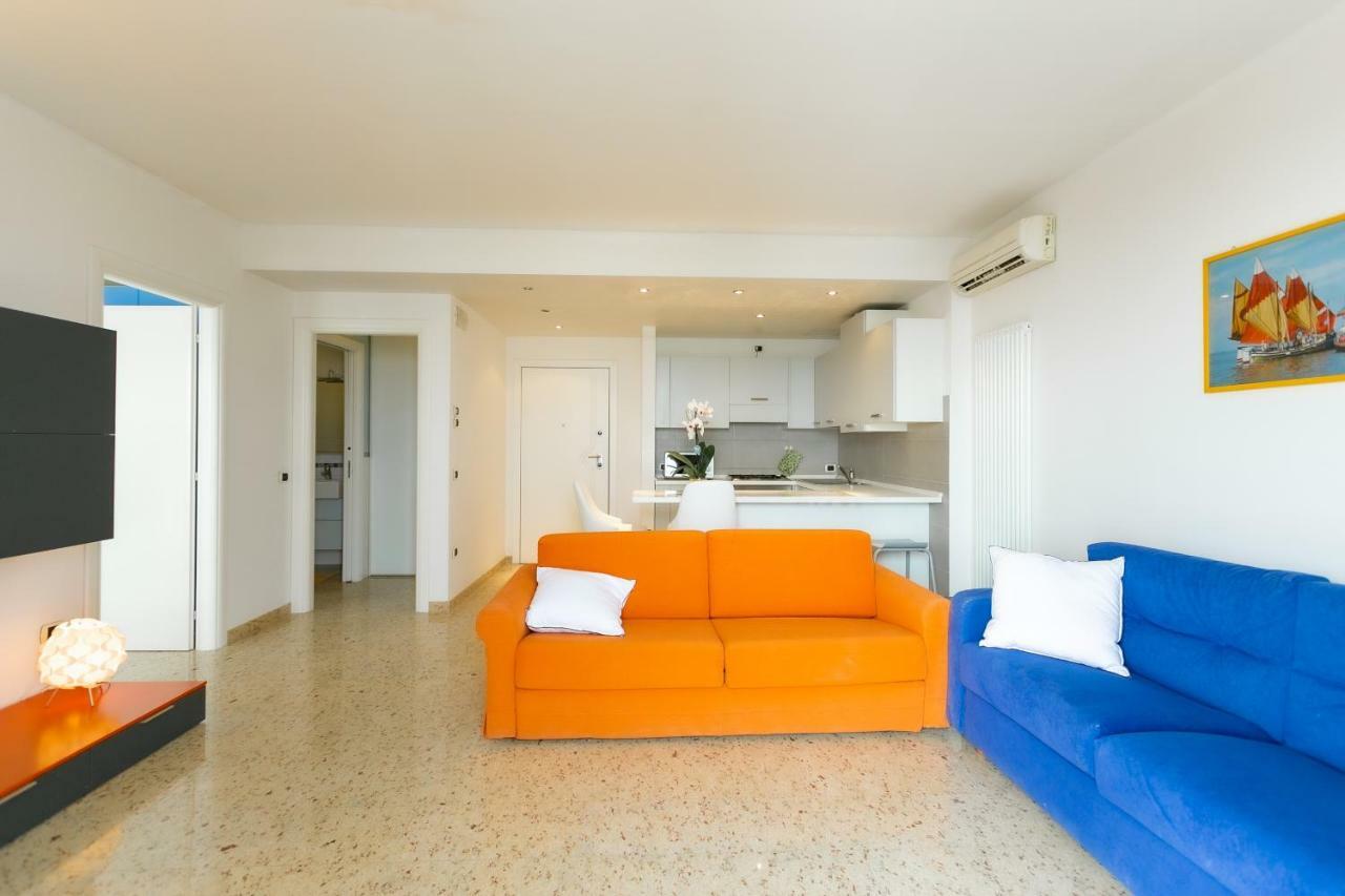 Le Murrine Frontemare Apartment Seaview Sottomarina Bagian luar foto